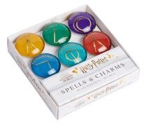 Cover-Bild zum Titel 'Harry Potter: Spells and Charms Glass Magnet Set (Set of 6)' von 'Insight Editions'