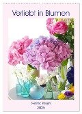 Verliebt in Blumen (Wandkalender 2025 DIN A2 hoch), CALVENDO Monatskalender - Gisela Kruse