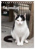 Katzenalltag 2024 (Tischkalender 2024 DIN A5 hoch), CALVENDO Monatskalender - Daniela Scholz
