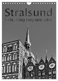 Stralsund. Ein Hauch längst vergangener Zeiten (Wandkalender 2024 DIN A4 hoch), CALVENDO Monatskalender - Paul Michalzik