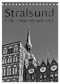 Stralsund. Ein Hauch längst vergangener Zeiten (Tischkalender 2024 DIN A5 hoch), CALVENDO Monatskalender - Paul Michalzik