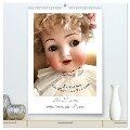 Alte Hausmittel - präsentiert von alten Puppen (hochwertiger Premium Wandkalender 2025 DIN A2 hoch), Kunstdruck in Hochglanz - Weibkiwi Weibkiwi