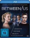 Cover-Bild zum Titel 'Between Us' von 'Joe Hortua, Dan Mirvish, Tobias Enhus, H. Scott Salinas'